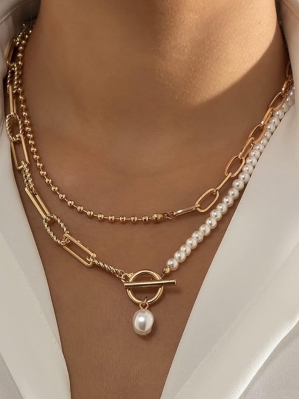 Elizabeth Link Pearl Gold Necklace